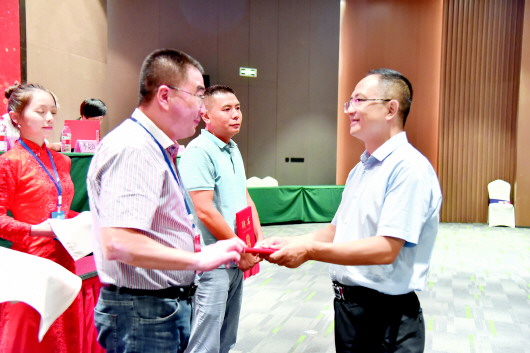 打造世界酱香白酒产业基地核心区     仁怀:“双千亿”强市奔向新征程(1)